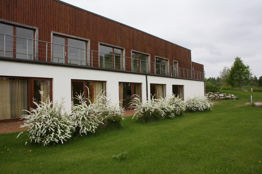 Hotel Rēderi Roja Exterior foto