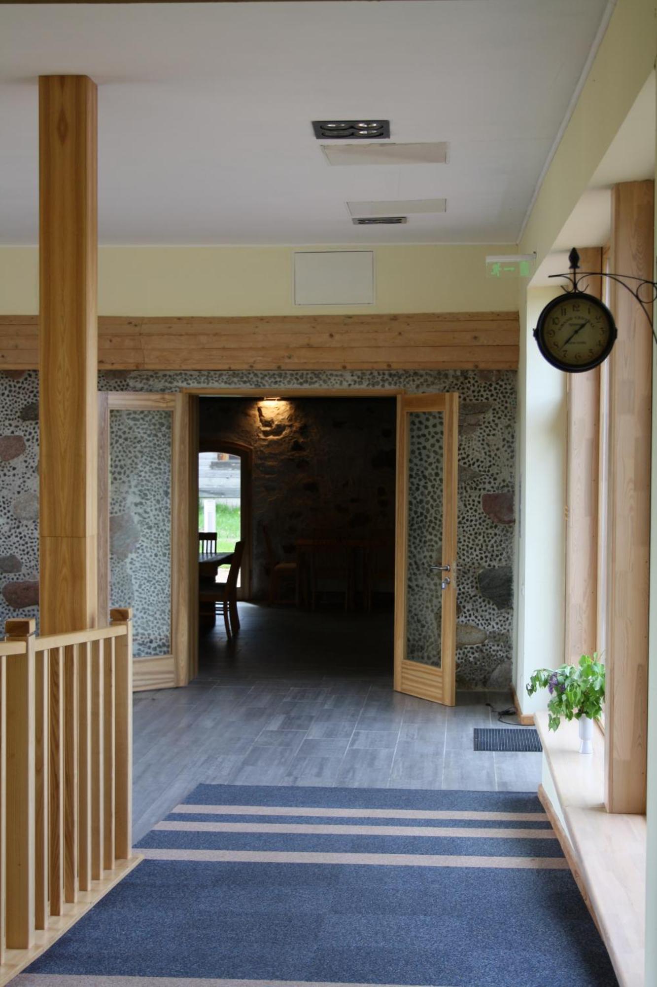 Hotel Rēderi Roja Exterior foto