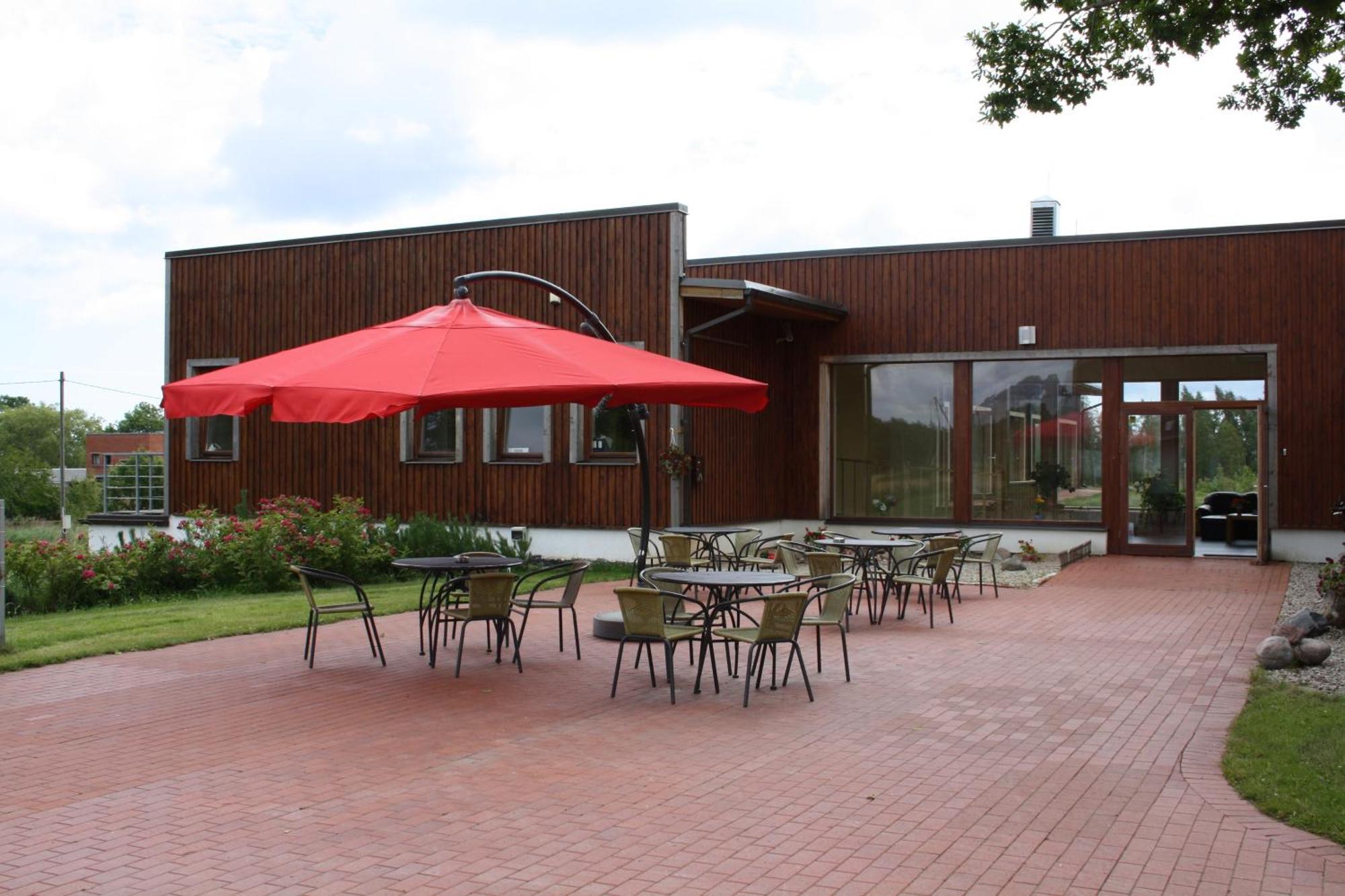 Hotel Rēderi Roja Exterior foto